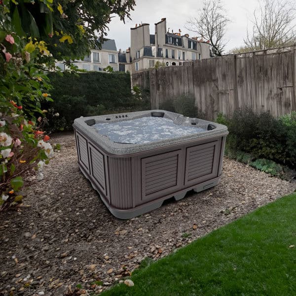 Hot Tub Deck Design Ideas for New Brunswick Backyards