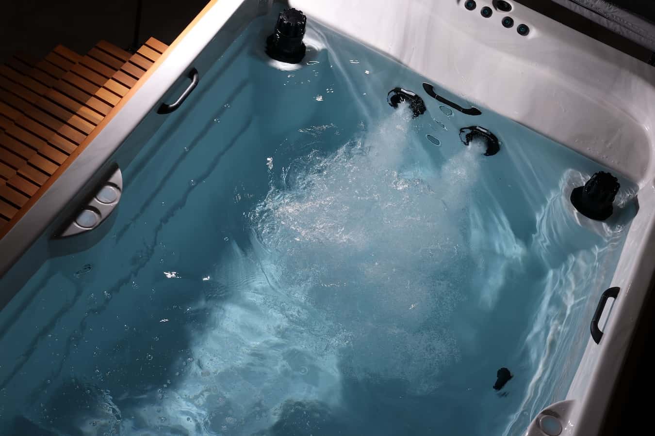 Choosing the Right Hot Tub Accessories